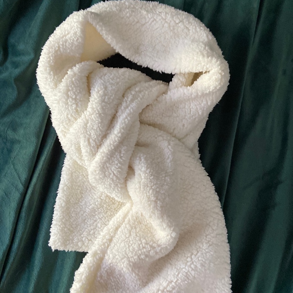 Faux fur scarf